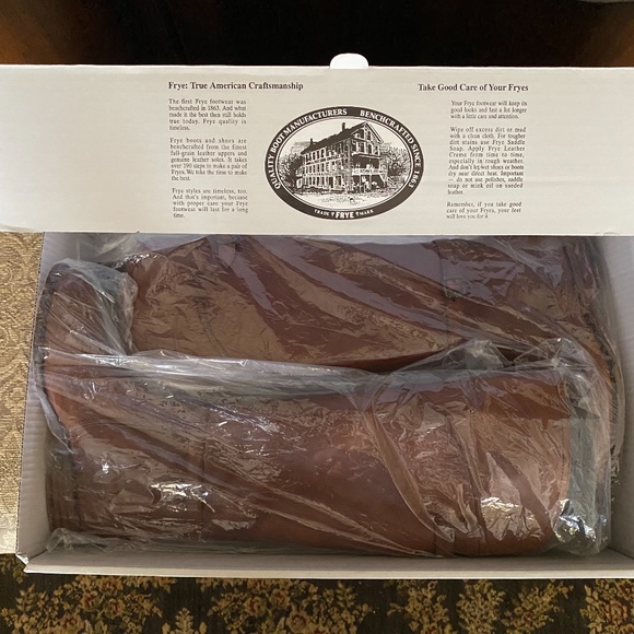 Women's Frye Tall Chestnut Color Polish Riding Boot Size 9M - Picture 9 of 9